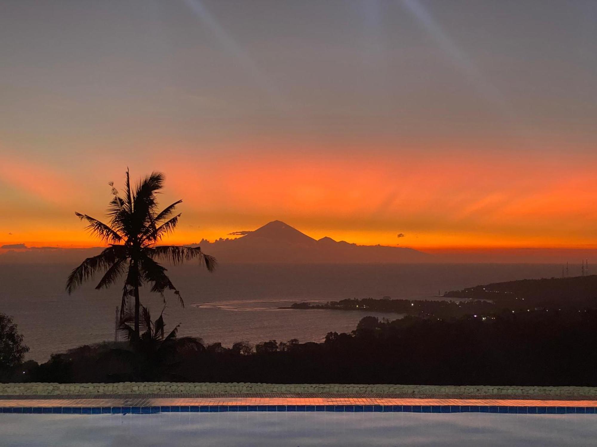 Villa Umbrella Lombok Сенггиги Экстерьер фото