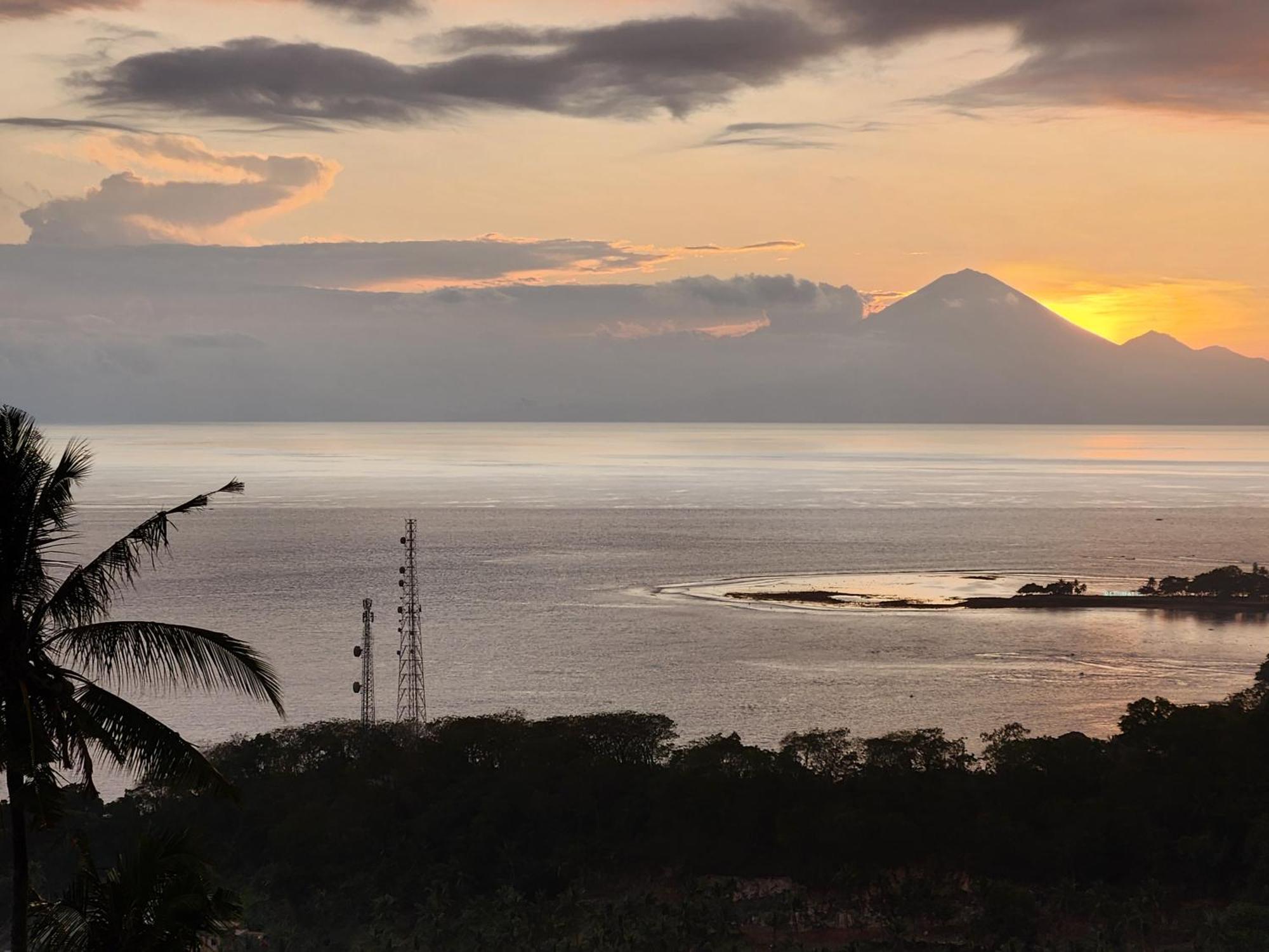 Villa Umbrella Lombok Сенггиги Экстерьер фото