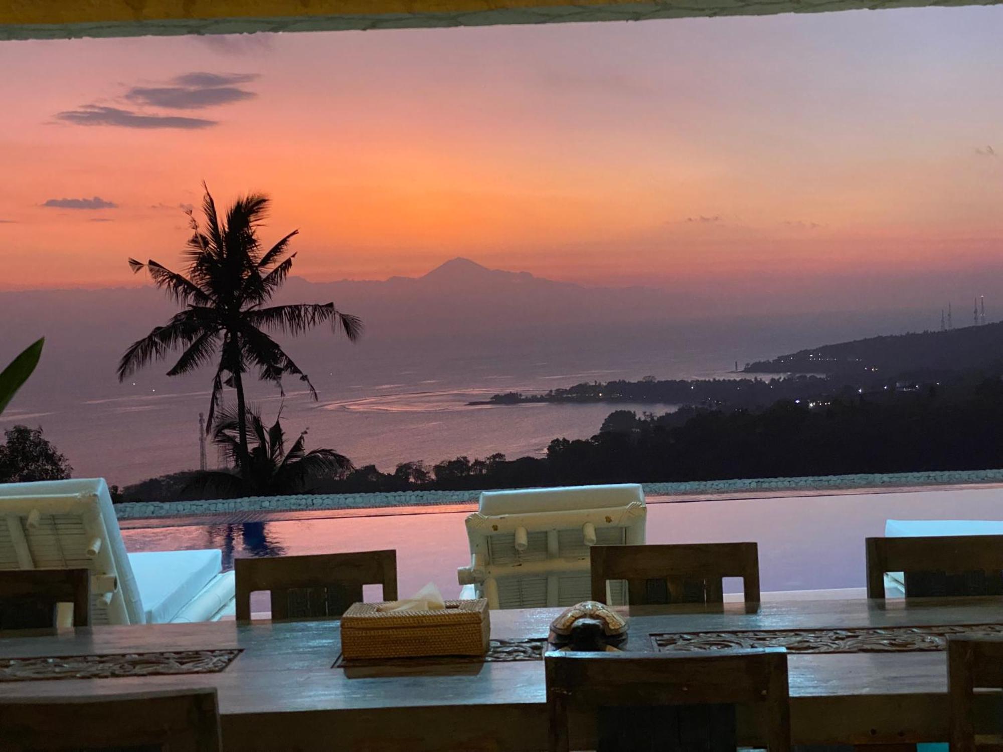 Villa Umbrella Lombok Сенггиги Экстерьер фото
